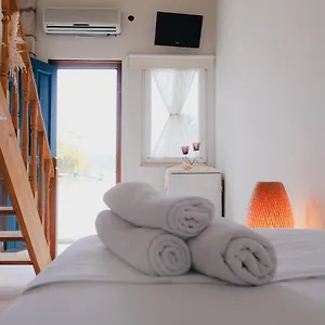  Oda ve Kahvaltı Ion Club Loft